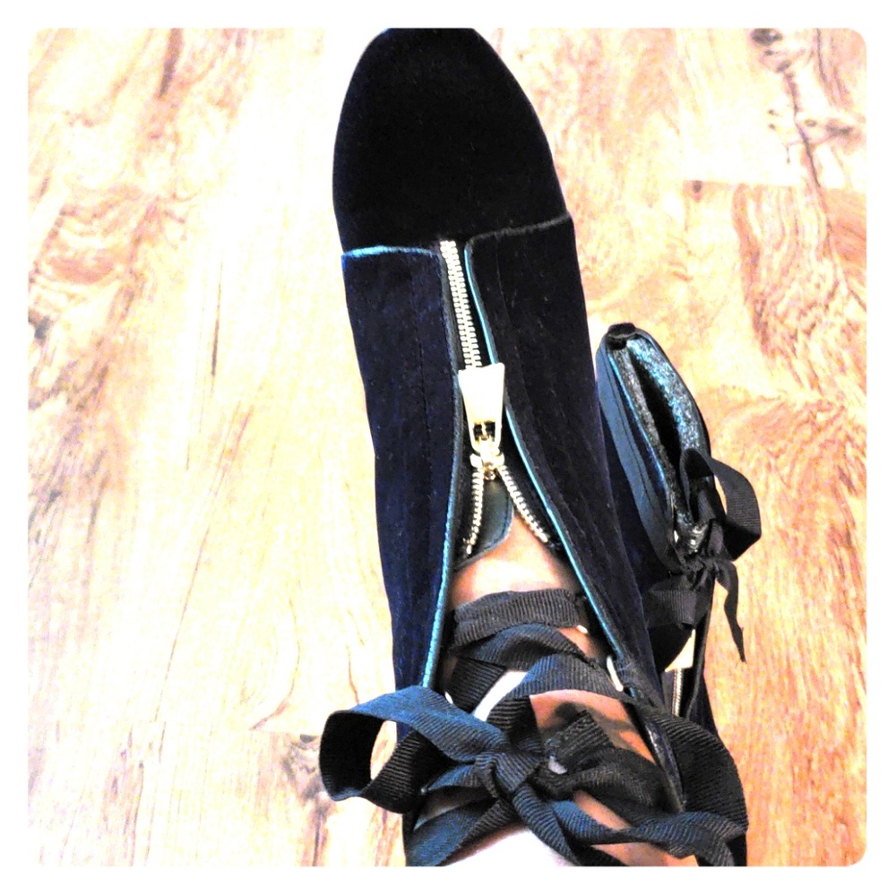 Navy laceup bootie